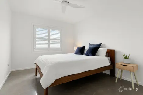 Property photo of 34 Swift Place South West Rocks NSW 2431