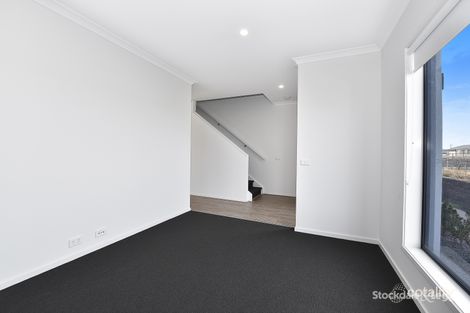 Property photo of 13 Humffray Walk Wollert VIC 3750