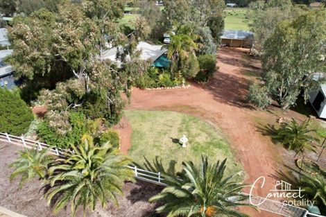 17 Hunter Rd, Muluckine, WA 6401