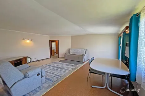 Property photo of 32 Commerce Street Taree NSW 2430