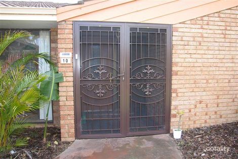 Property photo of 10 Bottlebrush Drive Thornlie WA 6108