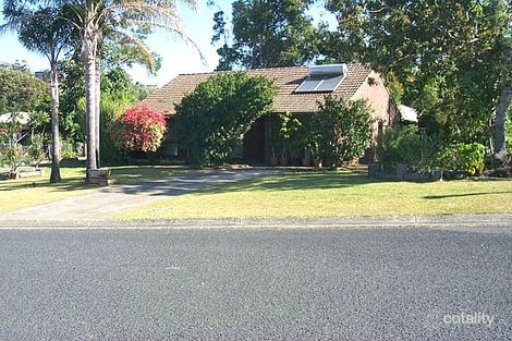 7 Yamble Dr, Ocean Shores, NSW 2483