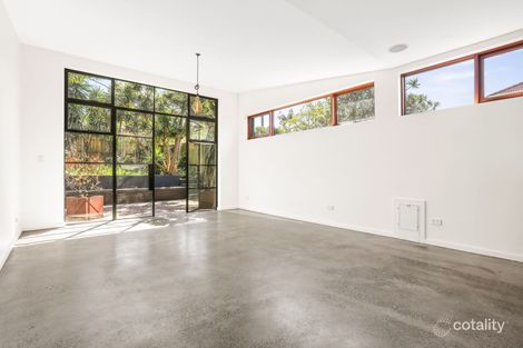 Property photo of 18 Tamarama Street Tamarama NSW 2026