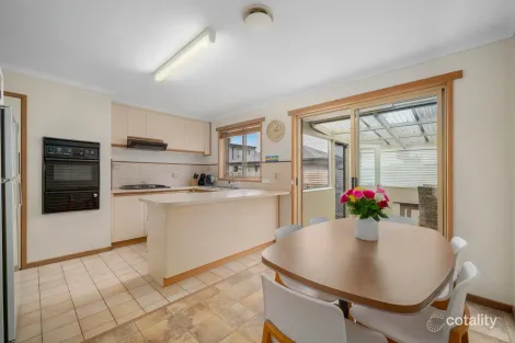 Property photo of 2/7 Jetty Road Rosebud VIC 3939