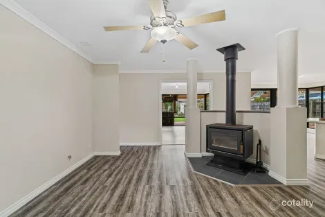 Property photo of 113 Midsummer Circle Pinjarra WA 6208