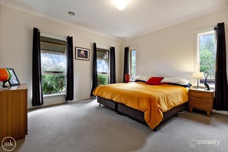 Property photo of 34 Bower Way Doreen VIC 3754