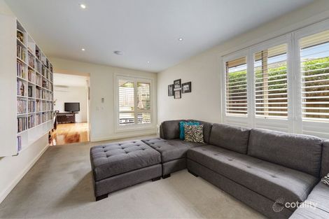 Property photo of 2/5 Aumann Drive Templestowe VIC 3106