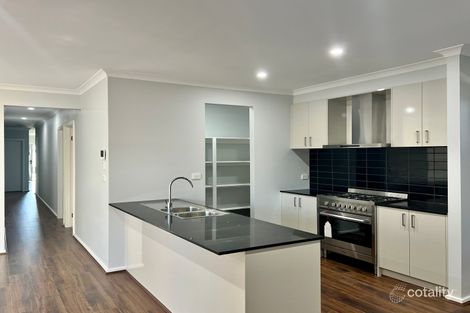 Property photo of 4 Tara Crescent Wyndham Vale VIC 3024