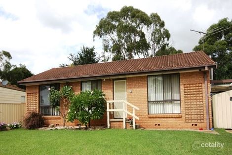 6 Hamlet Cres, Rosemeadow, NSW 2560