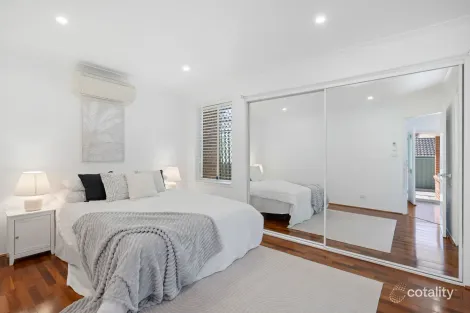 Property photo of 18A Robinson Close Hornsby Heights NSW 2077