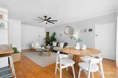 Property photo of 2/170 Old Cleveland Road Coorparoo QLD 4151