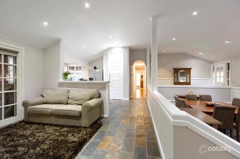 Property photo of 17 Bartlett Street Frankston South VIC 3199