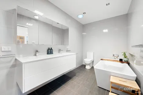 Property photo of 14 Maurie Avenue Warners Bay NSW 2282
