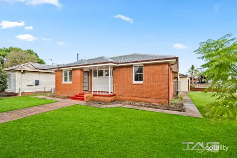 32 Pitcairn Ave, Lethbridge Park, NSW 2770