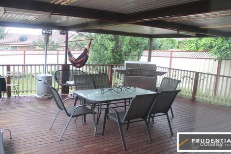 3 Earn Pl, St Andrews, NSW 2566