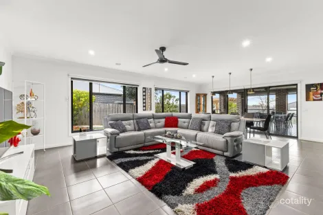 Property photo of 3 McClure Court Traralgon VIC 3844