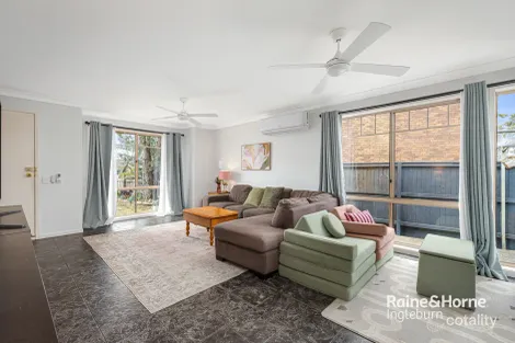 Property photo of 33 Hyacinth Avenue Macquarie Fields NSW 2564