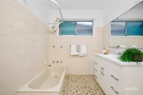 Property photo of 13 Lake Road Wallsend NSW 2287