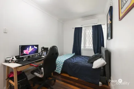 Property photo of 91 Victoria Terrace Greenslopes QLD 4120