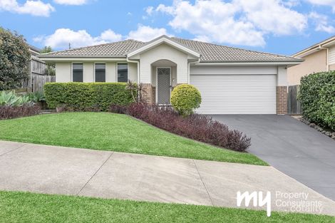 Property photo of 15 Young Circuit Elderslie NSW 2570