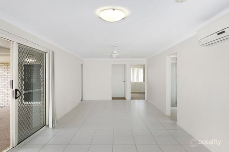 Property photo of 4 Wara Place Gracemere QLD 4702