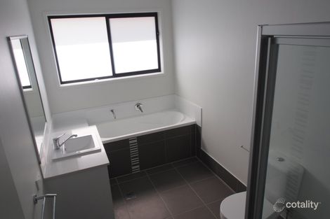 Property photo of 4 Hershey Close Yarrabilba QLD 4207