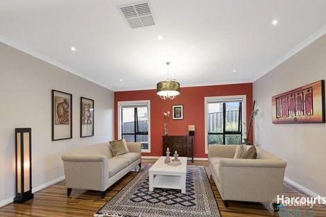 Property photo of 5 Lodge Way Bundoora VIC 3083