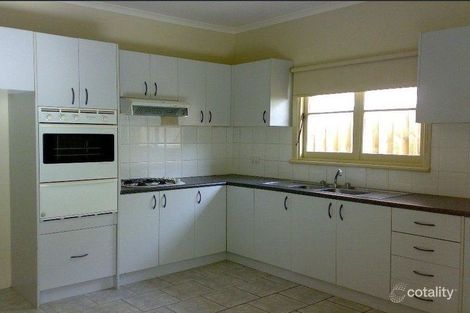 Property photo of 8 Ethel Grove Reservoir VIC 3073