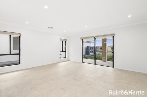 Property photo of 36 Quiberon Way Goulburn NSW 2580