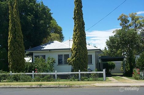 63 Fitzroy St, Warwick, QLD 4370