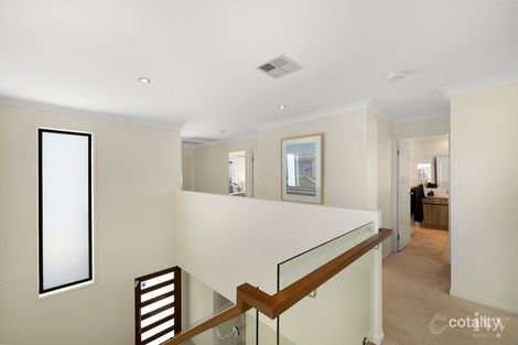 Property photo of 9 Waters Close Hope Island QLD 4212