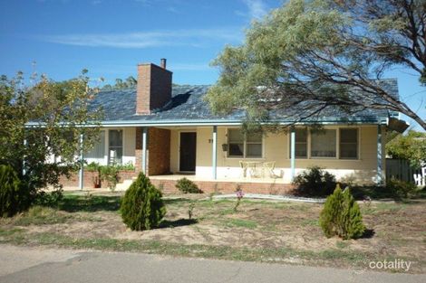 73 Cunningham St, Merredin, WA 6415