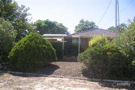 8 Petunia St, Kalamunda, WA 6076