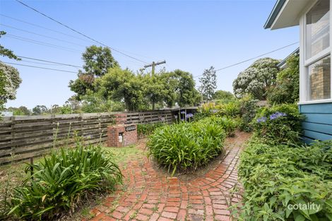 Property photo of 2 Ware Crescent Ringwood East VIC 3135