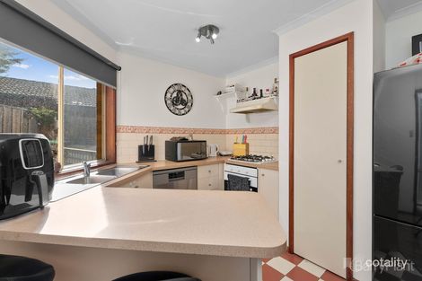 Property photo of 6 Magdalena Place Berwick VIC 3806