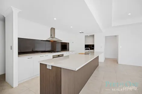 Property photo of 18 Bluegrass Street Treeby WA 6164