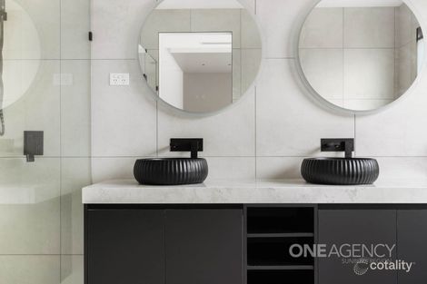 Property photo of 13 Eaglehawk Street Sunbury VIC 3429