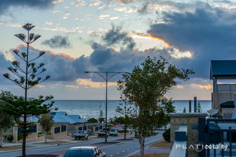 Property photo of 76 Jindalee Boulevard Jindalee WA 6036
