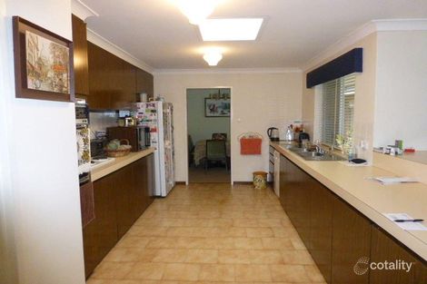 Property photo of 21 Jacobsen Way Thornlie WA 6108
