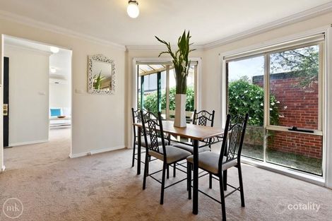 Property photo of 2/58 Strathallan Road Macleod VIC 3085