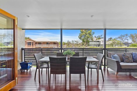 Property photo of 15 Riverview Place Yeronga QLD 4104