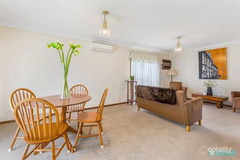 Property photo of 2/118 Edwards Road Kennington VIC 3550