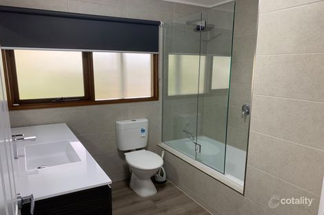 Property photo of 1 Willow Court Traralgon VIC 3844