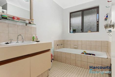 Property photo of 24 Georgetown Drive Safety Bay WA 6169