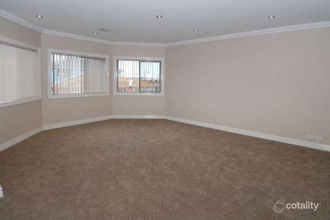 Property photo of 31 Chartwell Crescent Derrimut VIC 3026