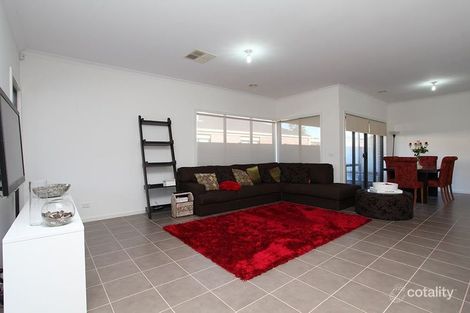 Property photo of 18 Carew Way Derrimut VIC 3026