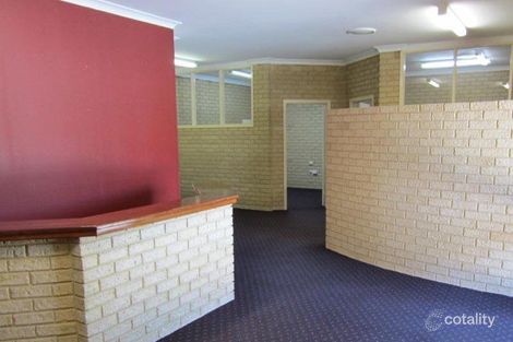 4/8 Rundle St, Kelmscott, WA 6111