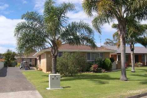 1/9 Sheppard Cl, Tuncurry, NSW 2428