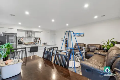 Property photo of 44 Pascolo Way Wyndham Vale VIC 3024