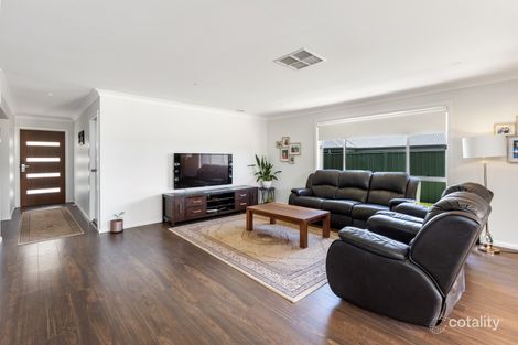 Property photo of 23 Tantoon Circuit Forest Hill NSW 2651